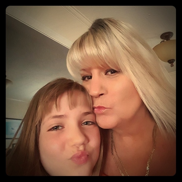 Meet your Posher, Natalie - Picture 1 of 1